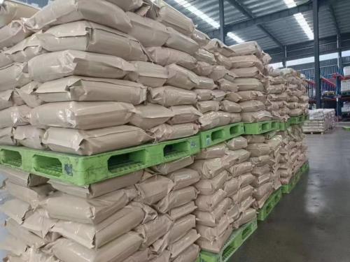 聚丙烯酰胺批量發貨實景，高粘度配方保障現場應用效果