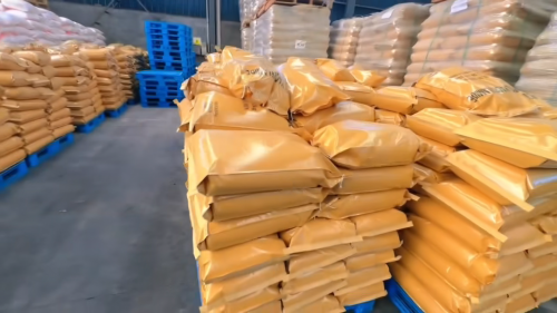 青海聚丙烯酰胺廠家物流裝車現場全景