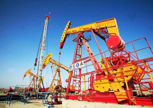 經過我們(men) 聚丙烯酰胺生產(chan) 廠家的多年技術公關(guan) ，聚丙烯酰胺產(chan) 品係列中的一支新花盛然開放，非離子聚丙烯酰胺產(chan) 品問世。