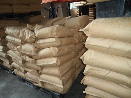 聚丙烯酰胺的廠商 應用這類包裝的益處:真空包裝袋的陰離子聚丙烯酰胺能改進其防水性,進而能能夠更好地維護PAM在應用中能夠更好地充分發揮,在真空下,產(chan) 品正離子構造獲得更強的維護,其可靠性會(hui) 更好。包裝袋子的好壞也會(hui) 危害到陰離子聚丙烯酰胺實際效果,先科淨化水提示應用時的三點留意。