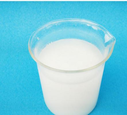 在工業(ye) 應用中聚丙烯酰胺產(chan) 品在使用時都需要進行稀釋，而稀釋比例則需要根據應用領域而定。