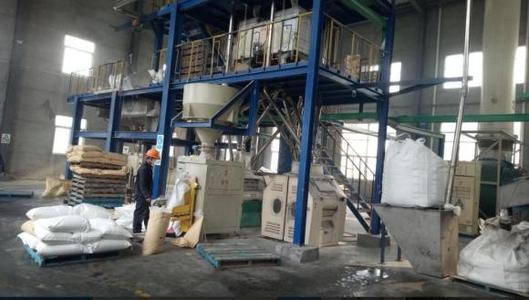 有機物一般為(wei) 非電解質，在溶解性和溶解性條件下不導電因有機化合物中的聚丙烯酰胺主要是化學鍵，並且不存在旋光性和水解性，所以&nbsp;有機化合物一般為(wei) 非電解質。有機物的反映速度較慢，反映內(nei) 容繁雜，常有不良反應發生在有機化合物分子中，在進行反映時，不像無機物分子中的離子鍵那樣極易離解為(wei) 正離子，因此反應速度比無機物慢，一般有機化合物在進行反映時，都需要加溫或采用金屬催化劑來加速反應。