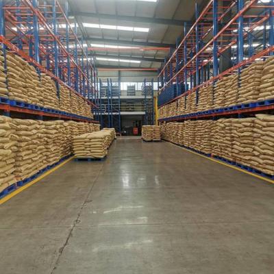 許多製造商在處理汙水時使用聚丙烯酰胺PAM產(chan) 品。聚丙烯酰胺是一種水溶性好的乳白色顆粒狀聚合物，由於(yu) 其分子結構鏈中含有一定總數的正負中性正電荷和強大的吸附基因，進而具有中和溶液水中懸浮固體(ti) 膠體(ti) 溶液顆粒表麵的正電荷，破壞了其可靠性。