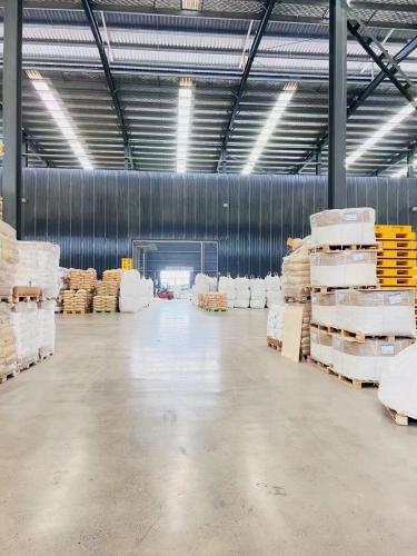 深入了解鋼廠專(zhuan) 用聚丙烯酰胺，探索其在鋼鐵生產(chan) 中的性能特點及廣泛應用。本文詳細介紹了聚丙烯酰胺的化學性質，以及在冶金工業(ye) 中的功能和優(you) 勢，為(wei) 您提供專(zhuan) 業(ye) 的指南與(yu) 實用信息。