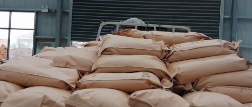 山東(dong) 東(dong) 達聚合物化工有限公司的標誌和廠區外觀