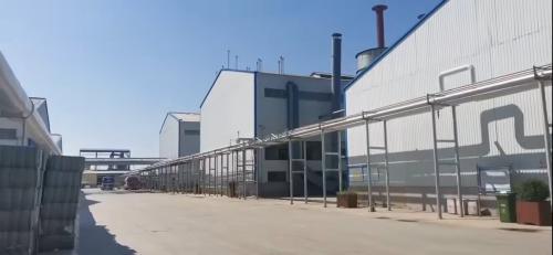 聚丙烯酰胺裝車作業(ye) 圖