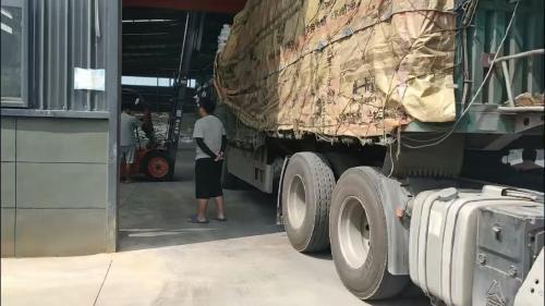 銀川市陽離子PAM工業(ye) 用途裝車現場 銀川市工業(ye) 用888电子游戏官网裝車場景