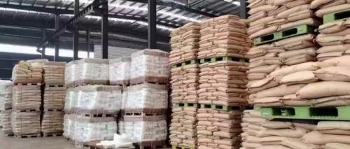 我廠聚丙烯酰胺產(chan) 品完成裝車，助力洗煤行業(ye) 環保高效生產(chan) 。