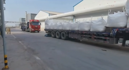 廠區全景展示，聚丙烯酰胺生產(chan) 基地，寬敞整潔的生產(chan) 環境