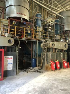 檢查裝車的聚丙烯酰胺PAM產(chan) 品，確保包裝完好