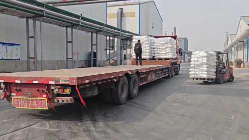 泰安聚丙烯酰胺成品倉(cang) 儲(chu) 區 泰安化工聚丙烯酰胺成品倉(cang) 庫