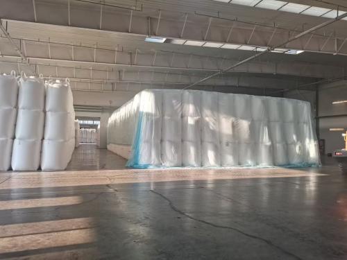 聚丙烯酰胺沉澱劑批量裝車準備發貨