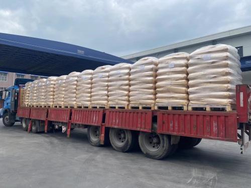 聊城聚丙烯酰胺產(chan) 品裝車